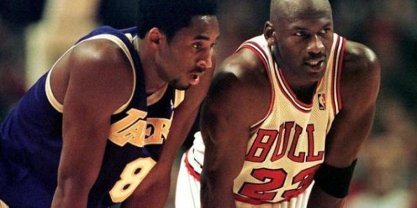 鲸鱼直播官网-抛开历史地位，巅峰科比和巅峰乔丹谁更强？禅师的回答很中肯|科比·布莱恩特|菲尔·杰克逊|迈克尔·乔丹|科比-布莱恩特|菲尔-杰克逊_新浪体育_新浪新闻