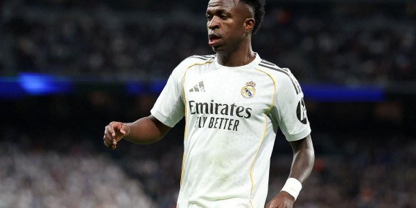 罗马诺：弗洛伦蒂诺希望维尼修斯留在皇马，并与他续约