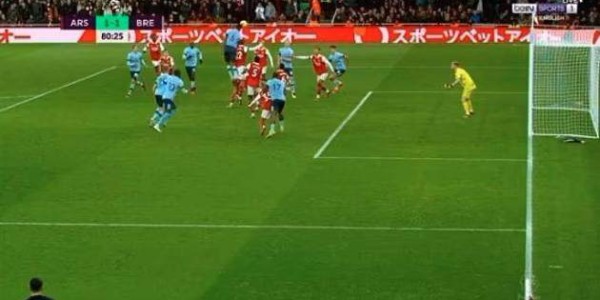 鲸鱼直播官网-忘划线错划线一天错三次 英超VAR又成众矢之的