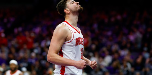 鲸鱼体育-23岁199天！申京两次入选全明星 火箭队史第三年轻&amp;amp;仅次姚明大梦